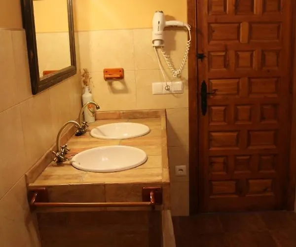 Tres Feriehus Ontinena